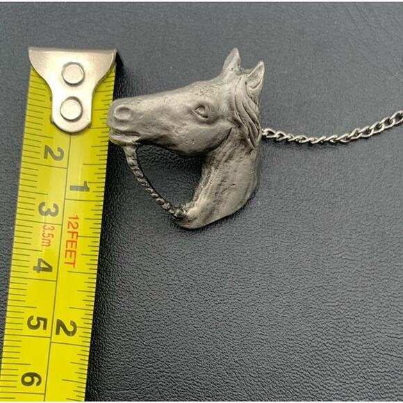 Vintage Myers-Suzio Silver Tone Pewter Horse Head Equestrian Tie Tack Lapel Pin - Picture 2 of 4